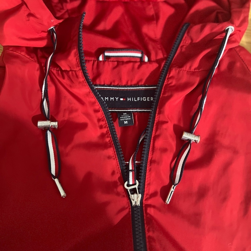 Tommy Hilfiger Jacket Womens M Long Sleeve Full Zip Hooded Windbreaker Red - Picture 11 of 12